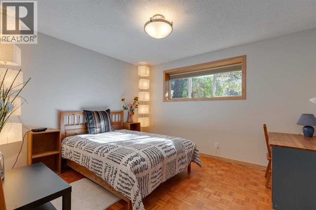 2712 Crawford Road Nw, Calgary, Alberta  T2L 1E1 - Photo 33 - A2264635