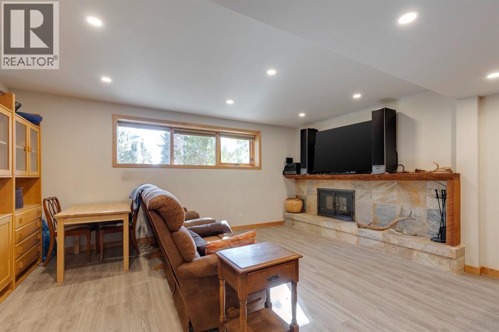 2712 Crawford Road Nw, Calgary, Alberta  T2L 1E1 - Photo 29 - A2264635