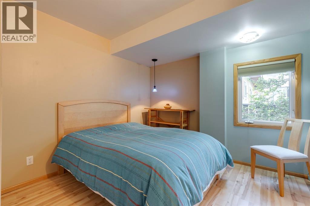 2712 Crawford Road Nw, Calgary, Alberta  T2L 1E1 - Photo 32 - A2264635