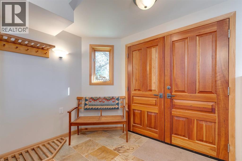 2712 Crawford Road Nw, Calgary, Alberta  T2L 1E1 - Photo 26 - A2264635