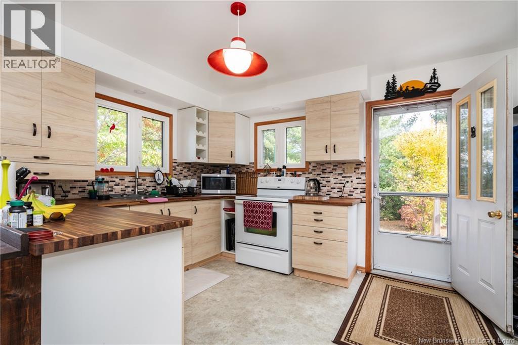 16 Pine Tree Lane, Youngs Cove, New Brunswick E4C 2M6 - Photo 3 - NB129479