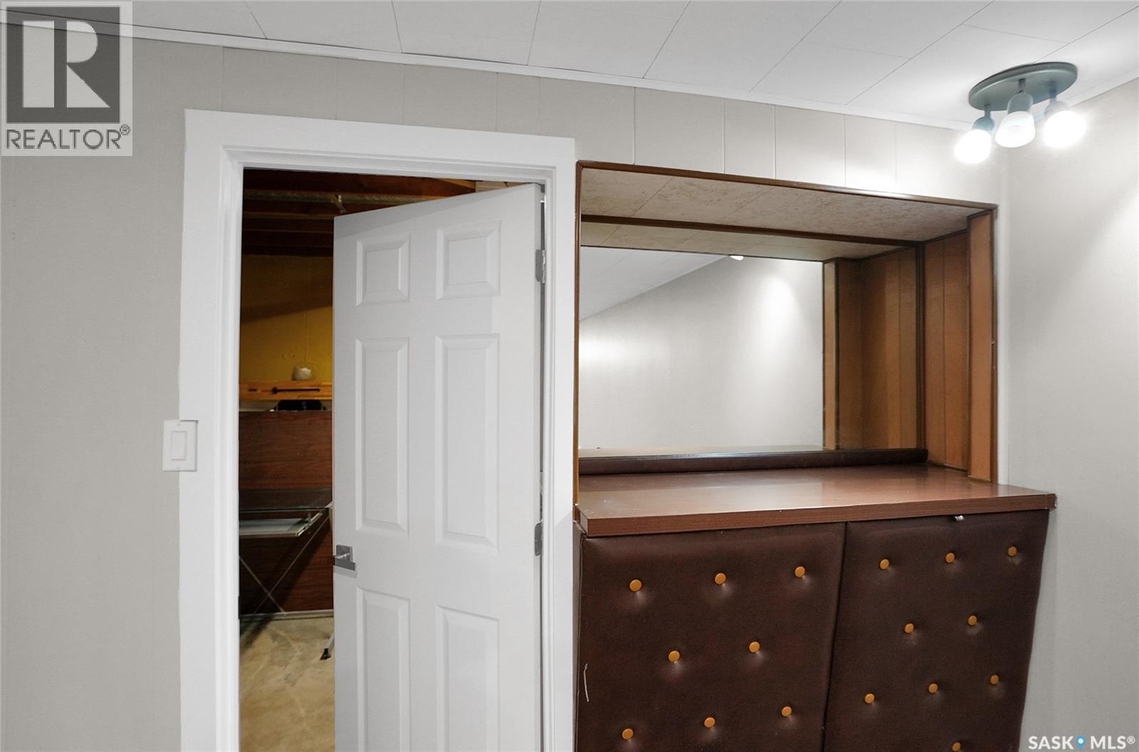 186 Coldwell Road, Regina, Saskatchewan  S4R 4K8 - Photo 36 - SK022146