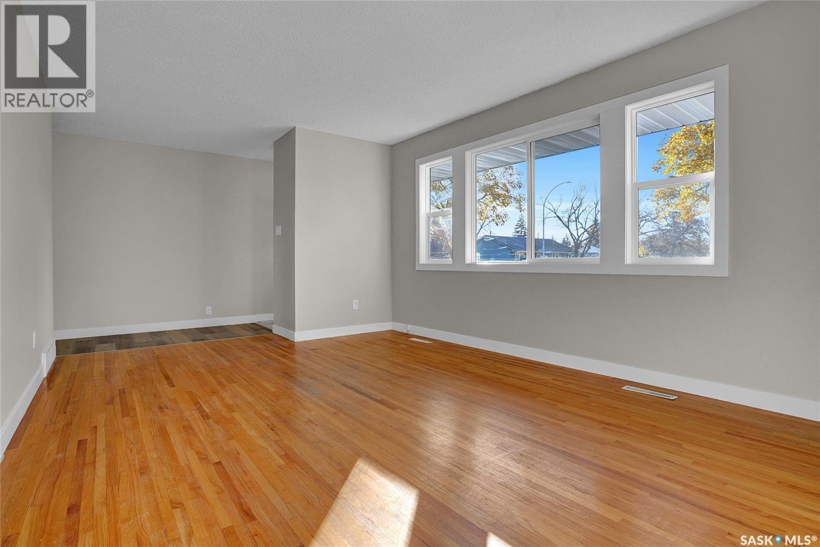 186 Coldwell Road, Regina, Saskatchewan  S4R 4K8 - Photo 9 - SK022146