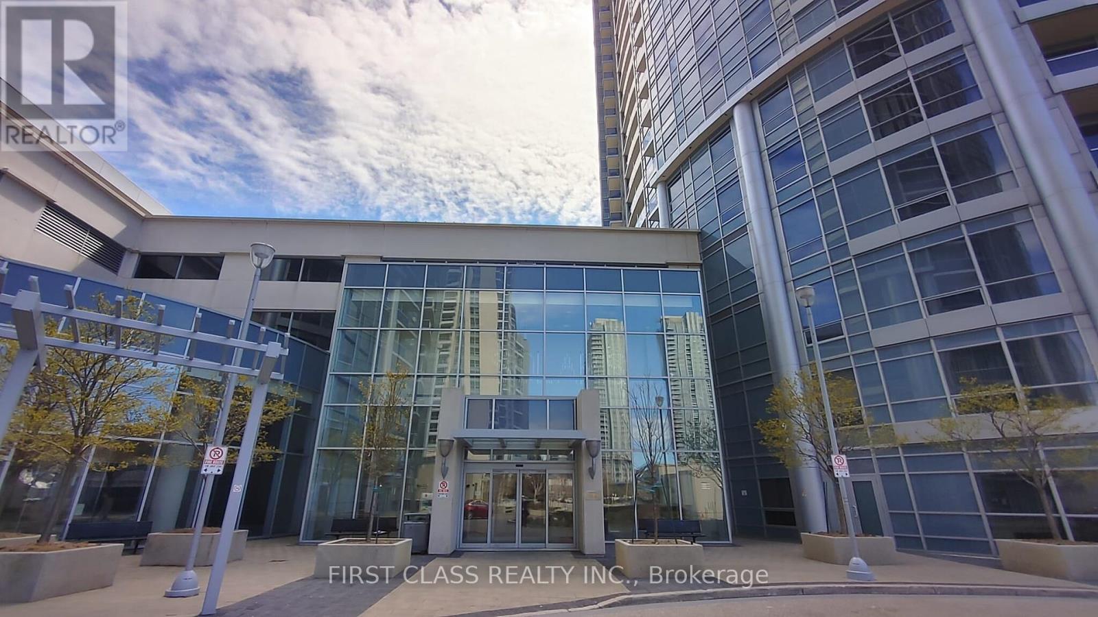 1616 - 135 Village Green Square, Toronto, Ontario  M1S 0G4 - Photo 4 - E12497108