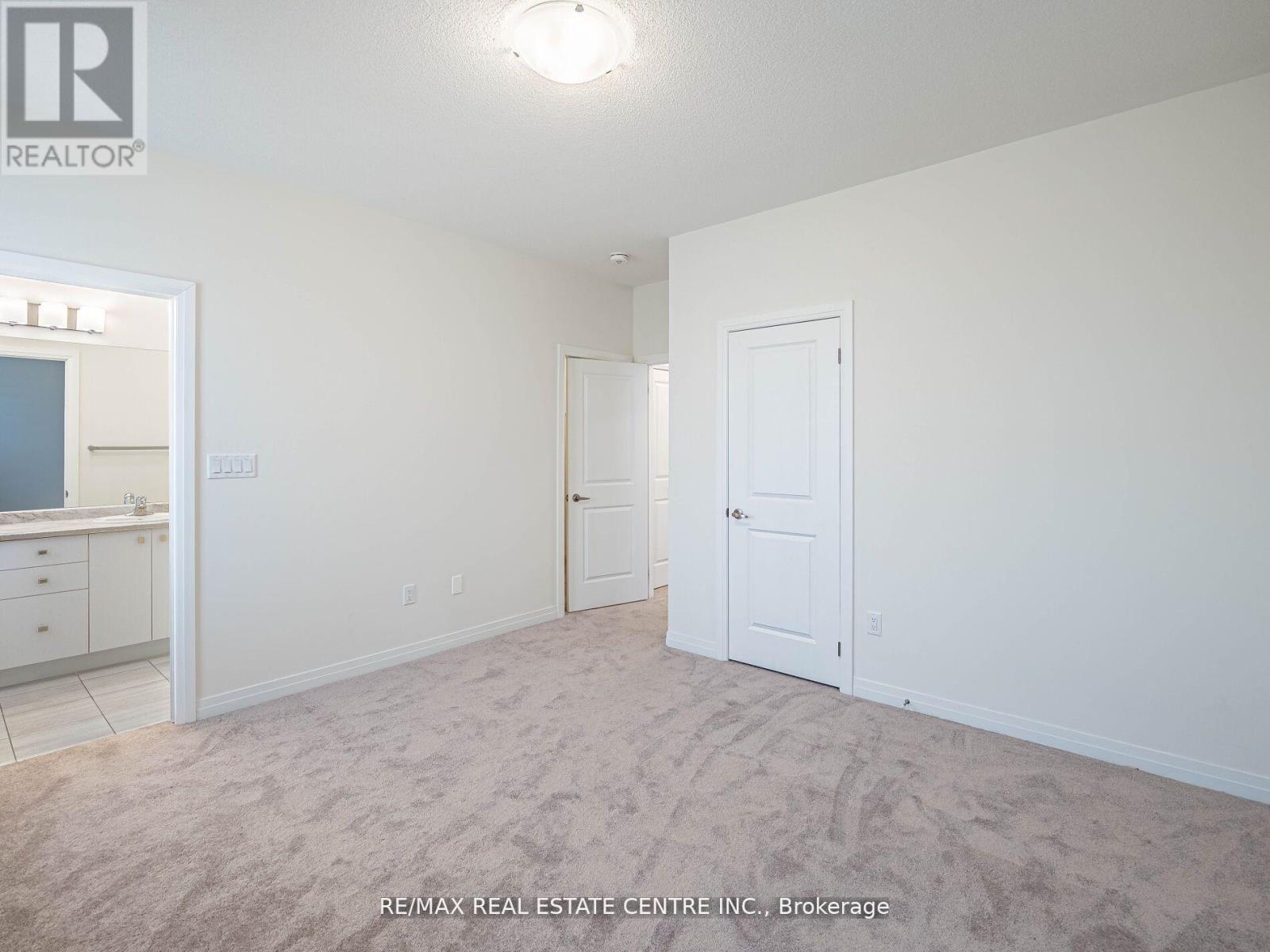 2921 Nakina Street, Pickering, Ontario  L1X 0P8 - Photo 11 - E12497116