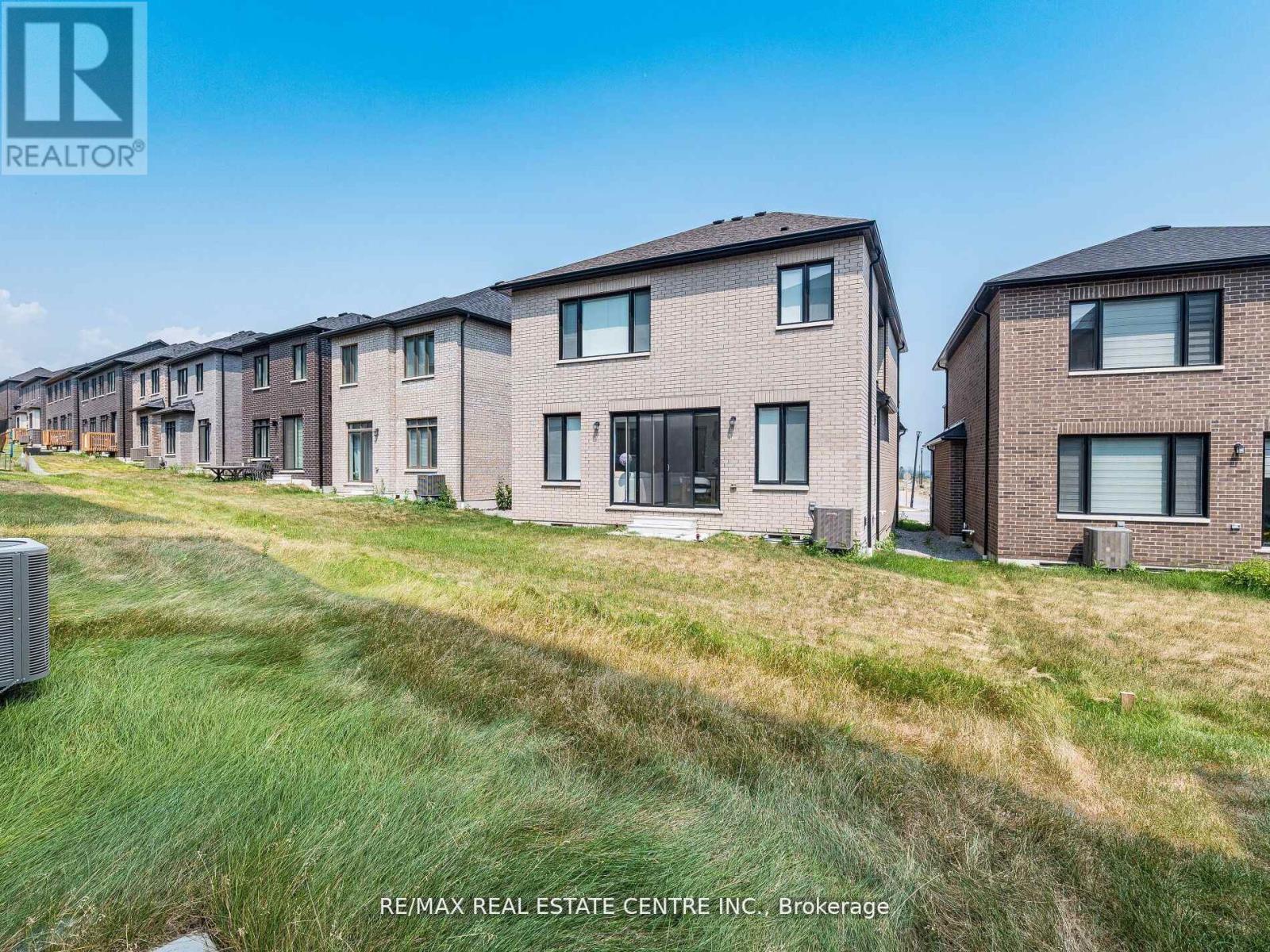 2921 Nakina Street, Pickering, Ontario  L1X 0P8 - Photo 18 - E12497116