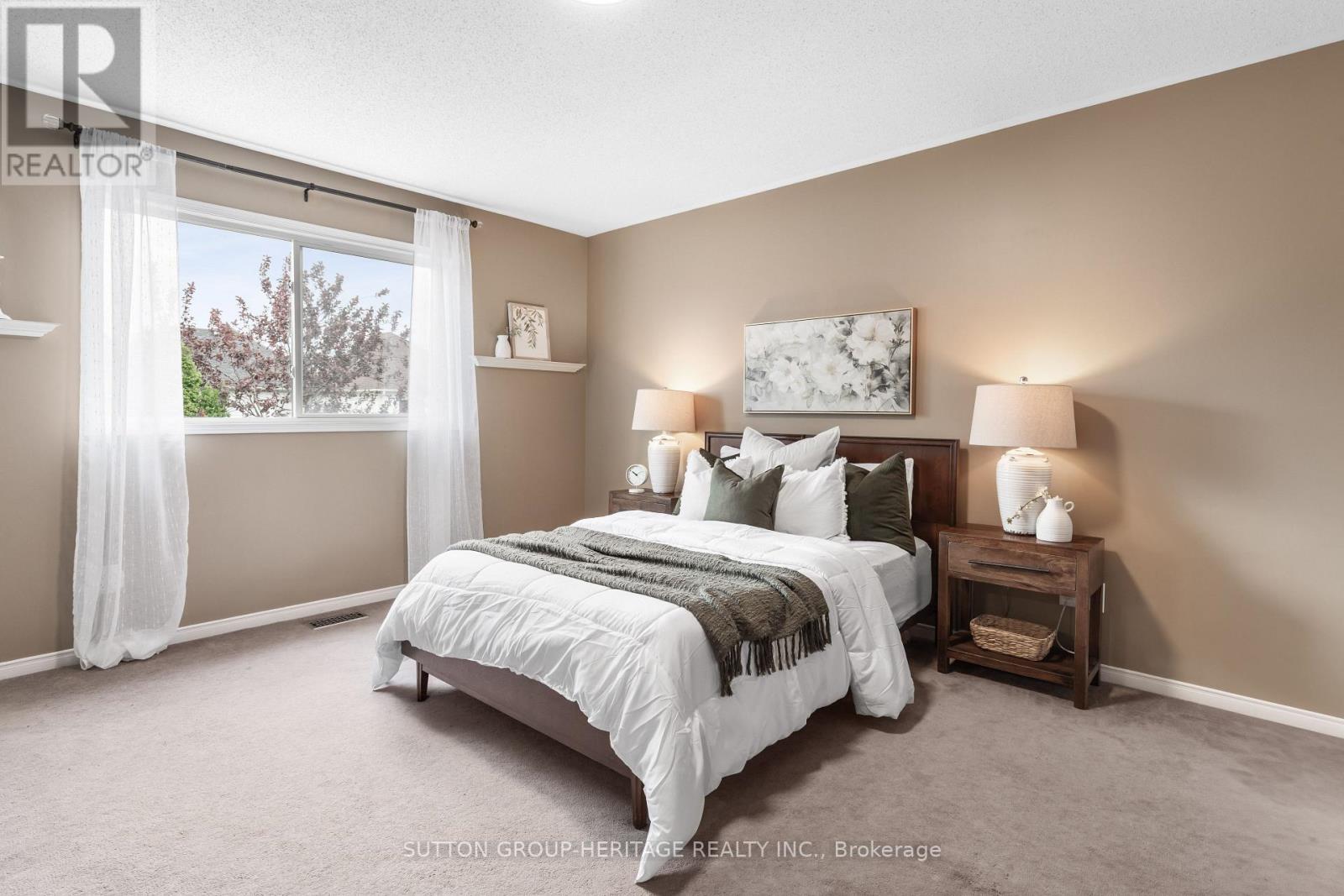 23 Blacksmith Lane, Whitby, Ontario  L1P 1N1 - Photo 22 - E12497124