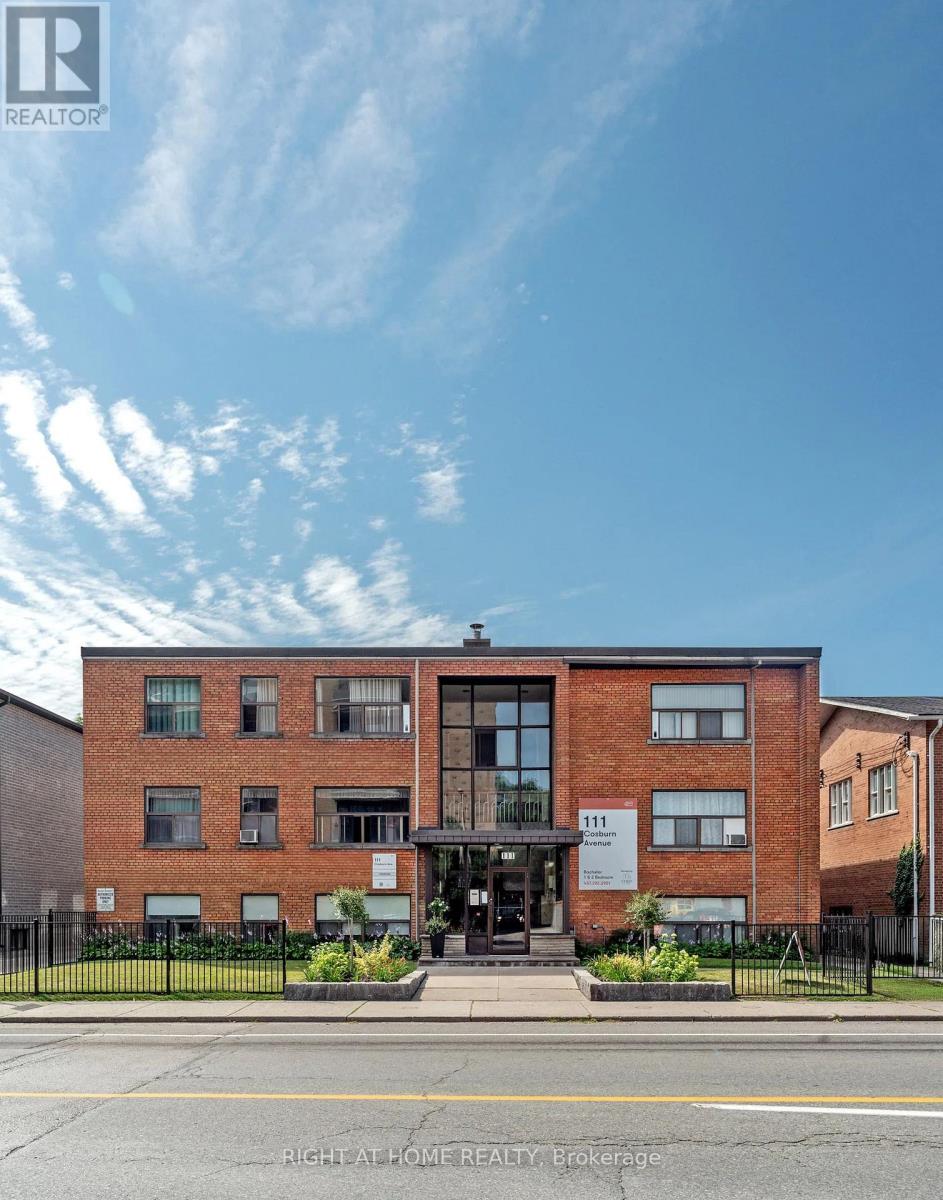 1 - 111 COSBURN AVENUE, Toronto, Ontario