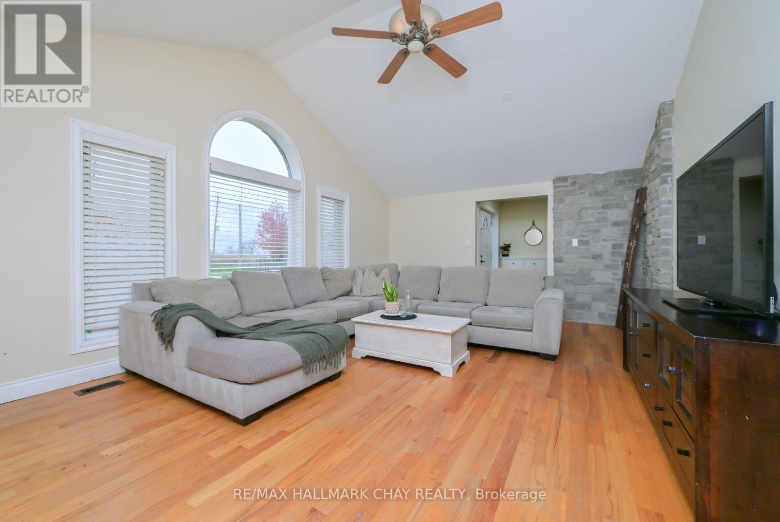 7067 5th Sideroad, New Tecumseth, Ontario  L9R 1V2 - Photo 10 - N12497024