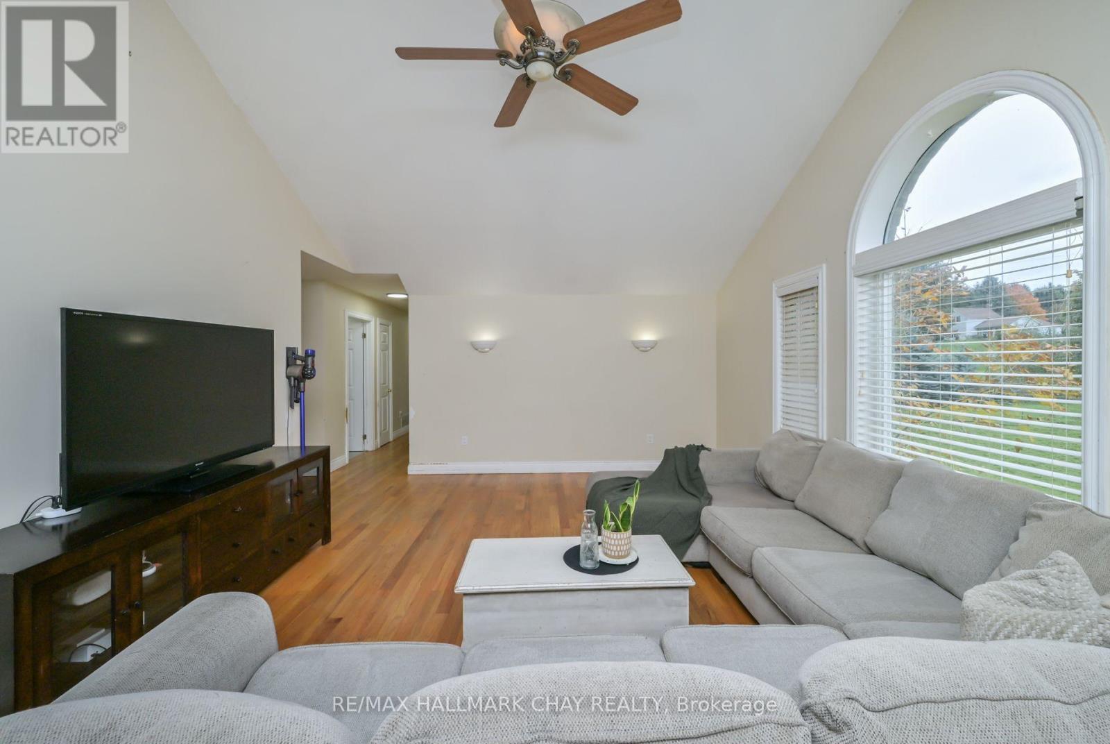 7067 5th Sideroad, New Tecumseth, Ontario  L9R 1V2 - Photo 12 - N12497024