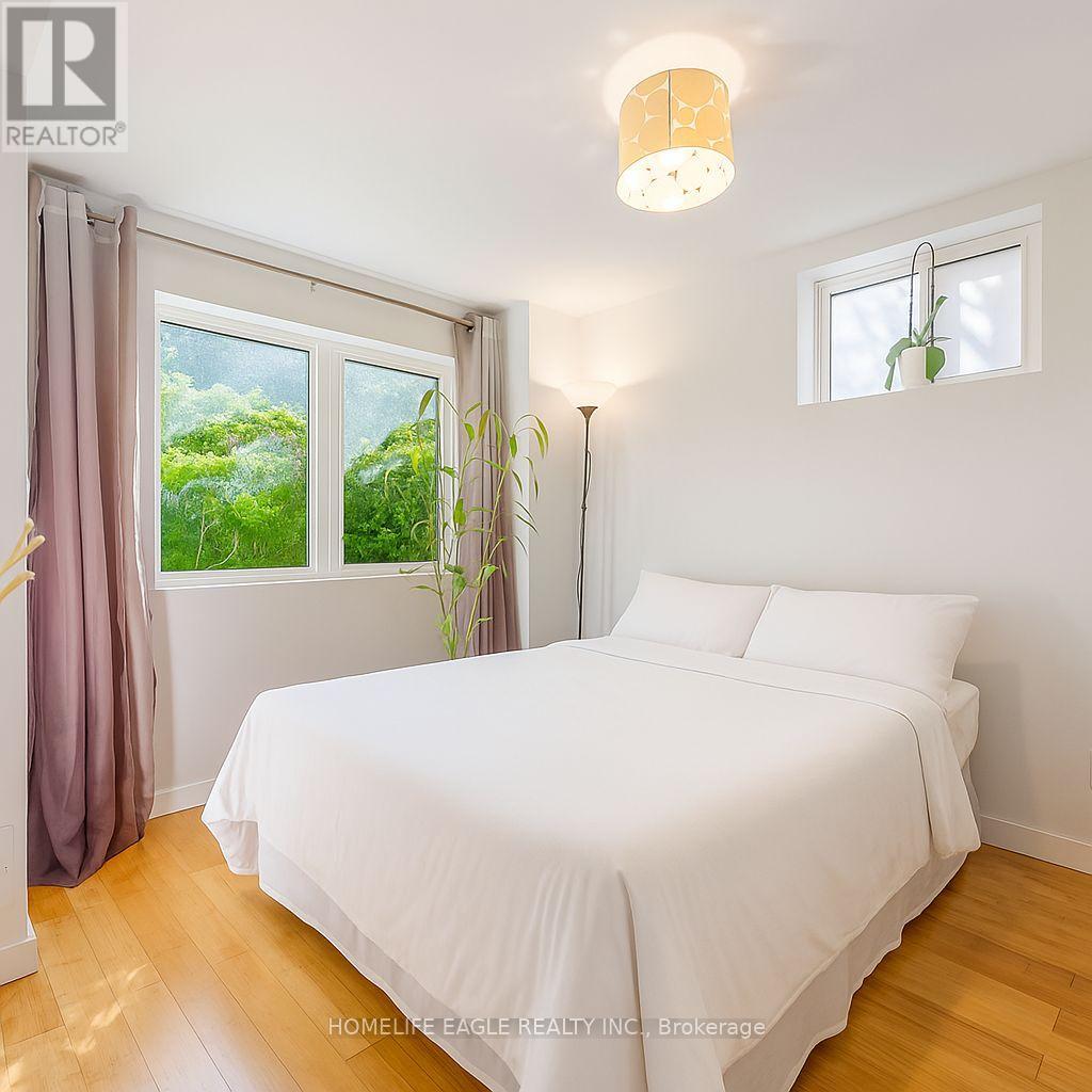 30 Moffat Crescent, Aurora, Ontario  L4G 4Z8 - Photo 17 - N12497080