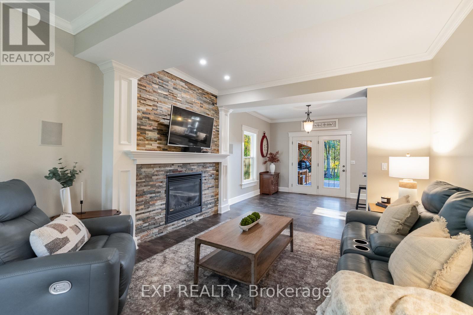 4146 Forest Wood Drive, Severn, Ontario  L3V 6H3 - Photo 12 - S12497038