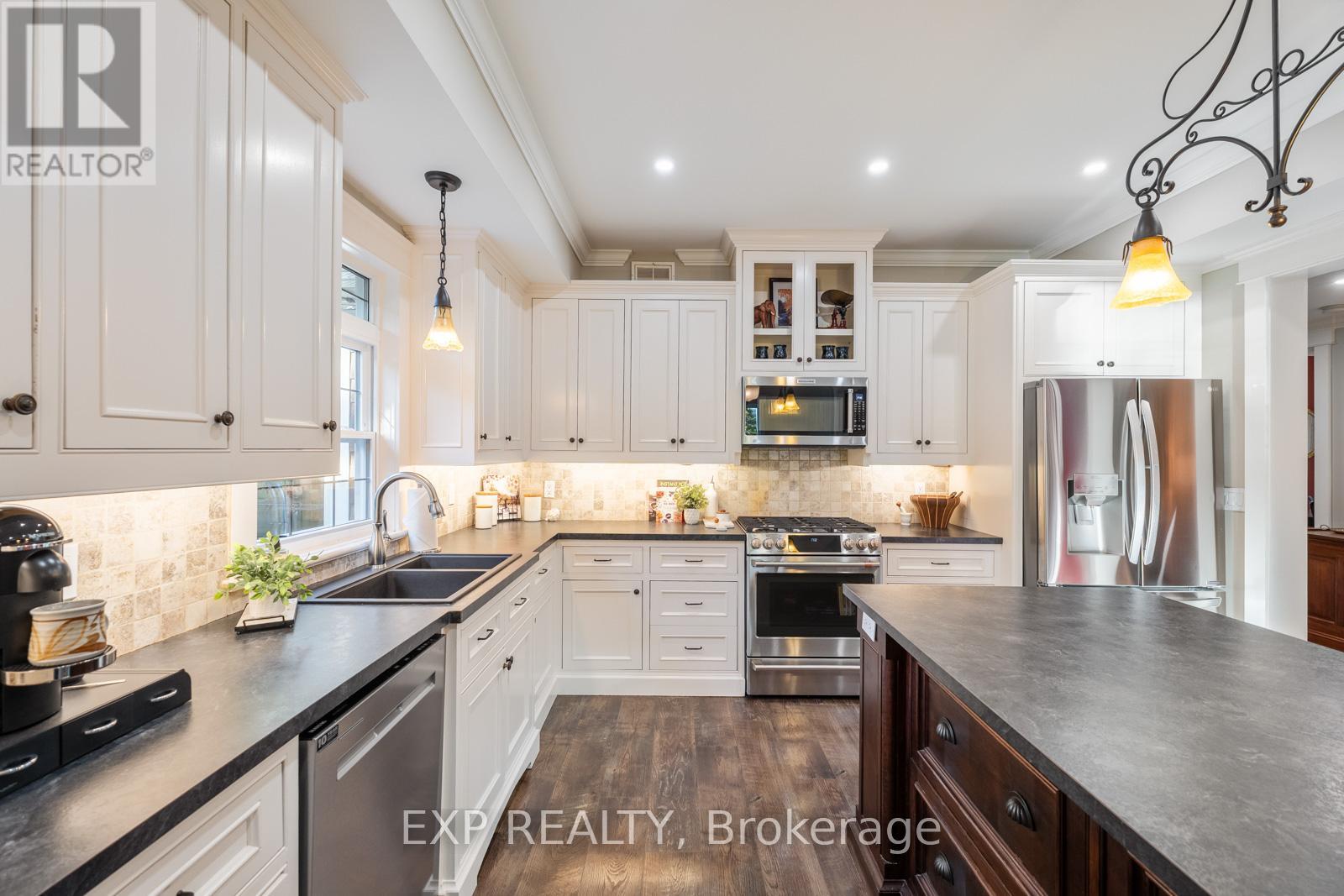 4146 Forest Wood Drive, Severn, Ontario  L3V 6H3 - Photo 8 - S12497038