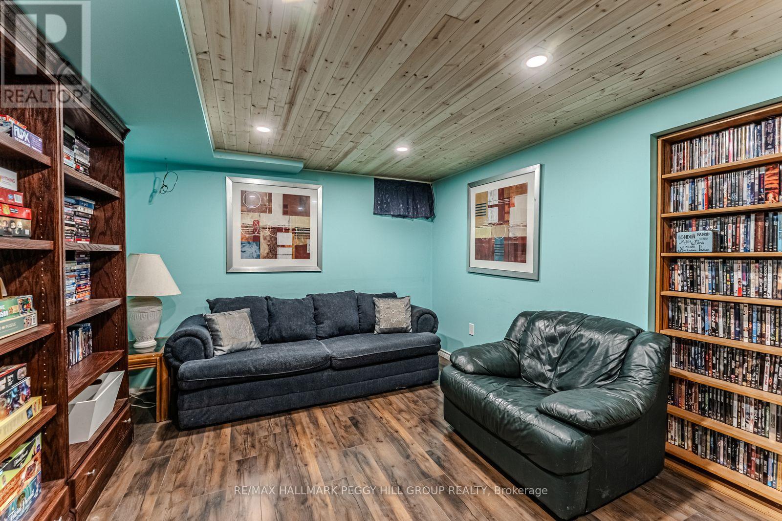 7 Sandlewood Trail, Ramara, Ontario  L0K 1B0 - Photo 14 - S12497076