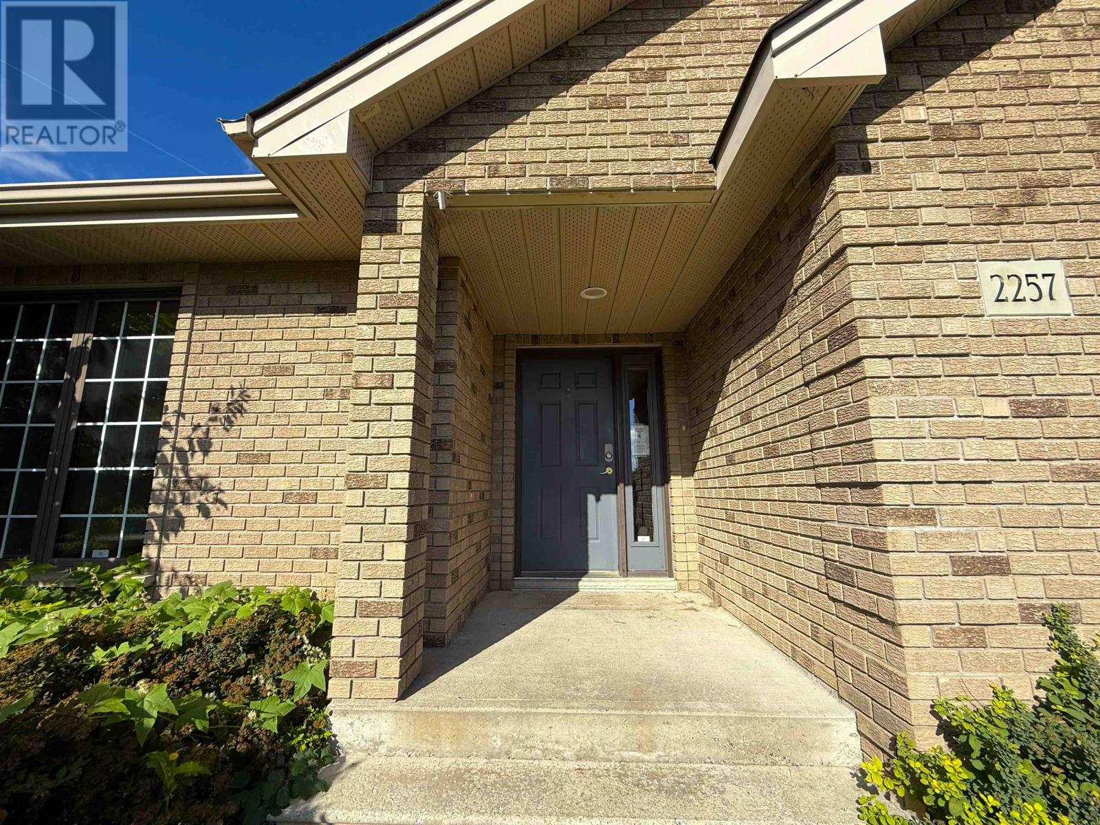 2257 Lacewood Dr, Thunder Bay, Ontario  P7K 1C4 - Photo 2 - TB252676