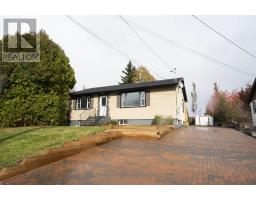 88 Walkover Street, Thunder Bay, Ontario