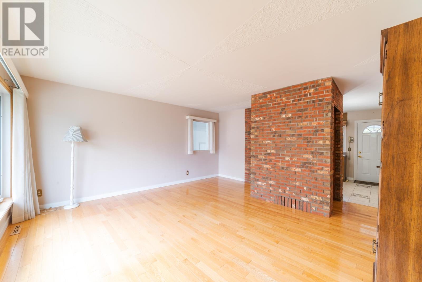 8 Seegmiller Avenue, Kenora, Ontario  P9N 3M9 - Photo 14 - TB253294