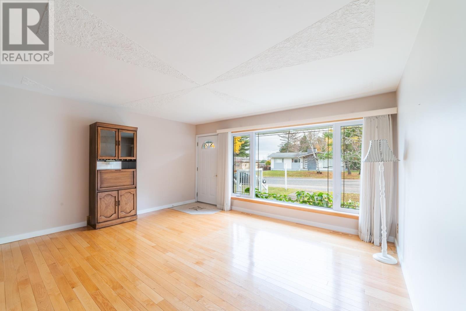 8 Seegmiller Avenue, Kenora, Ontario  P9N 3M9 - Photo 12 - TB253294