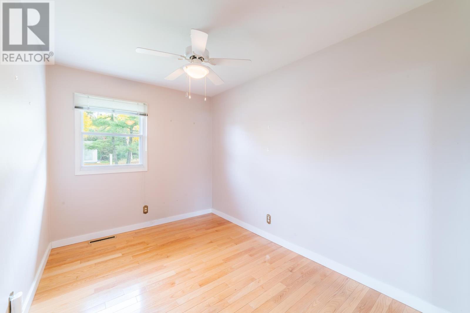 8 Seegmiller Avenue, Kenora, Ontario  P9N 3M9 - Photo 24 - TB253294