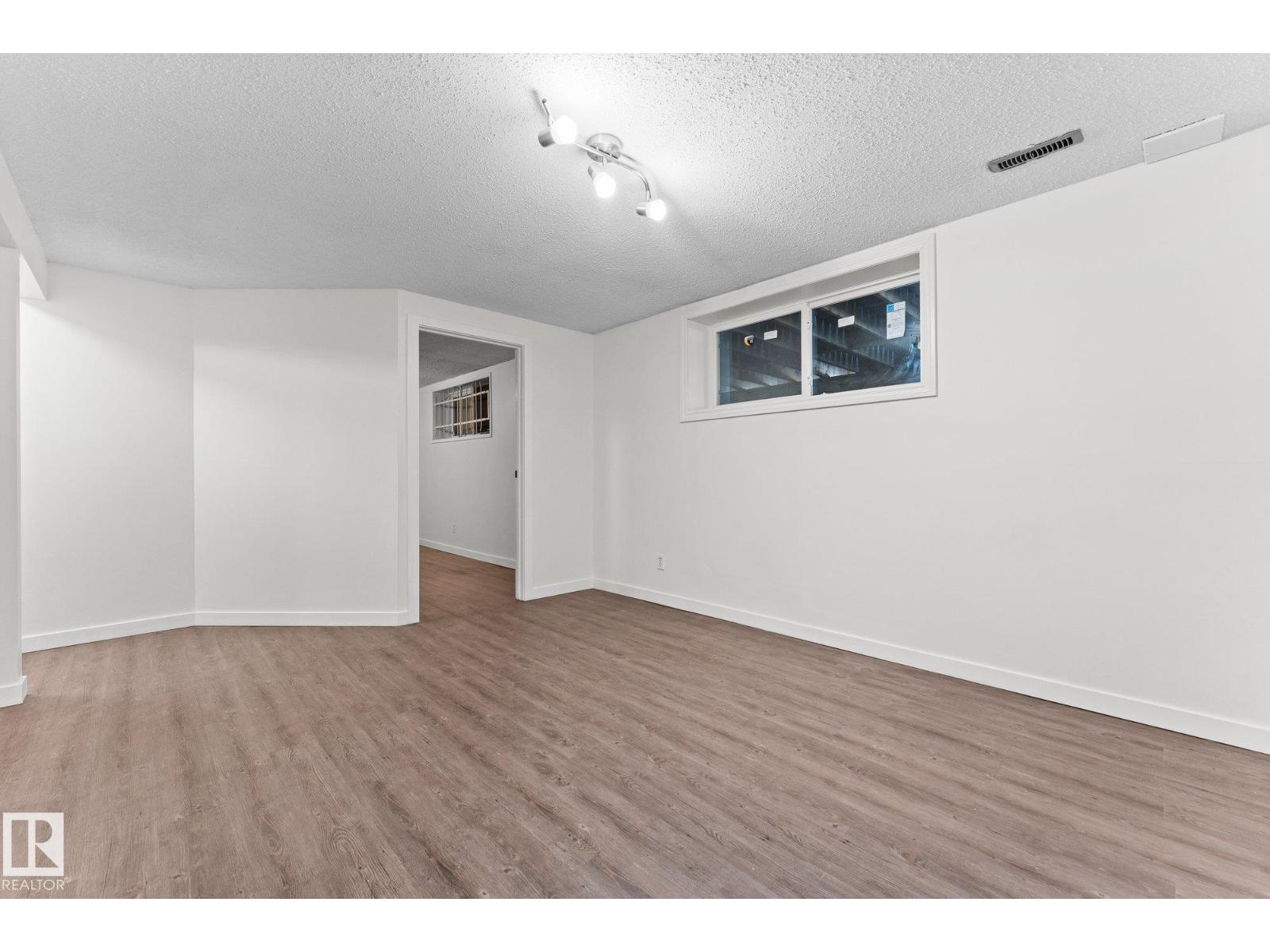 40 Hughes Rd Nw, Edmonton, Alberta  T5A 4E2 - Photo 36 - E4463396