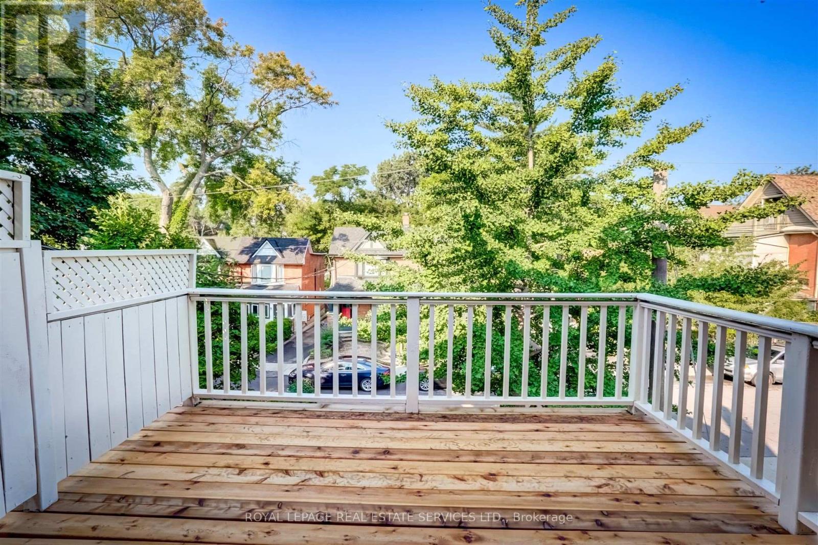 93 Medland Crescent, Toronto, Ontario  M6P 2N3 - Photo 12 - W12496984