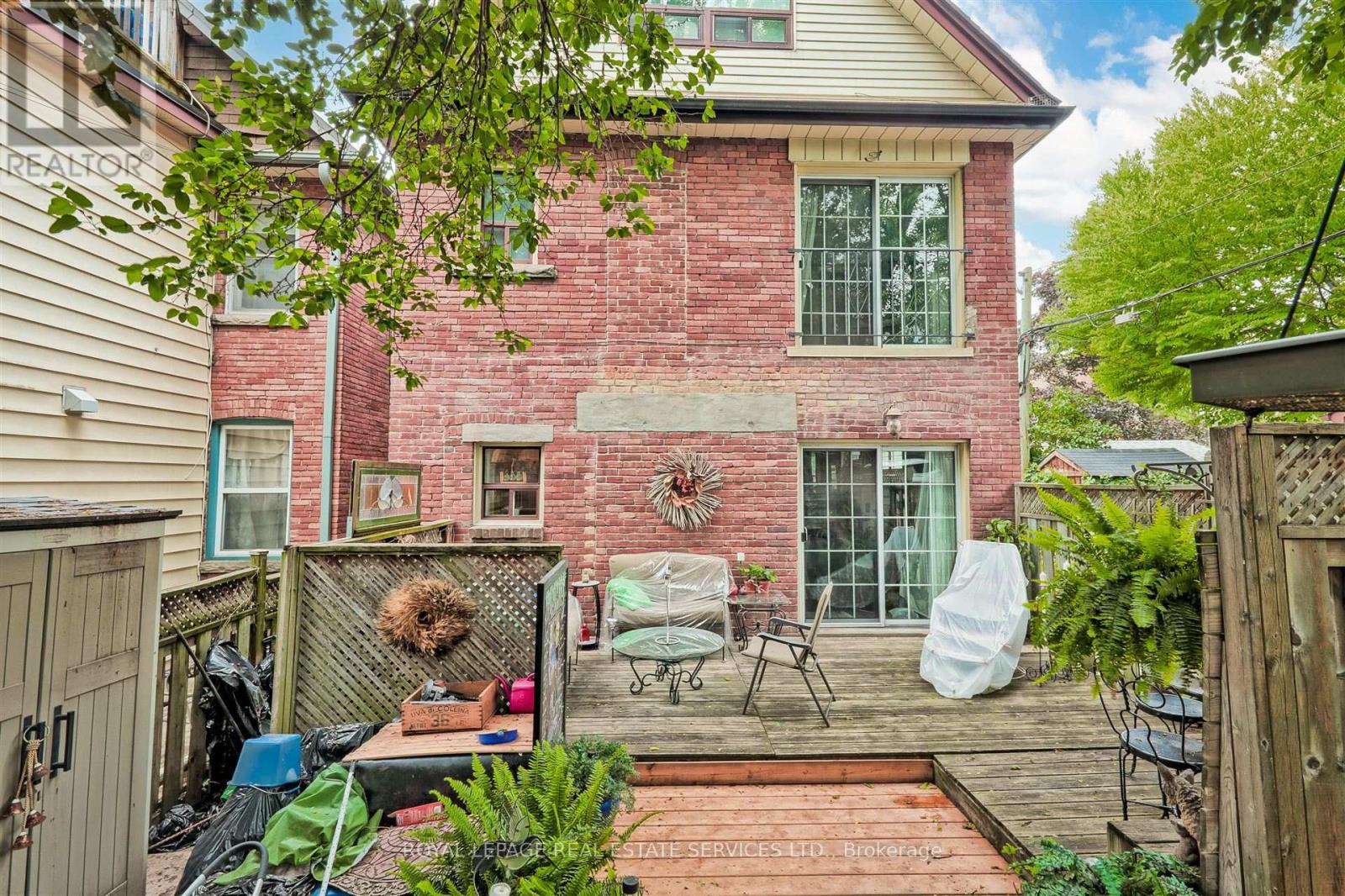 93 Medland Crescent, Toronto, Ontario  M6P 2N3 - Photo 41 - W12496984