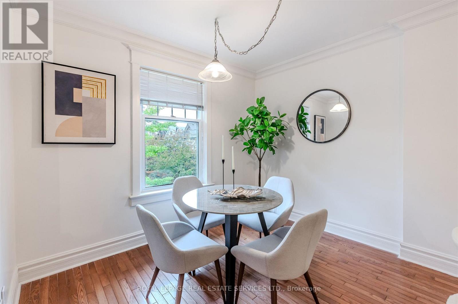 93 Medland Crescent, Toronto, Ontario  M6P 2N3 - Photo 9 - W12496984