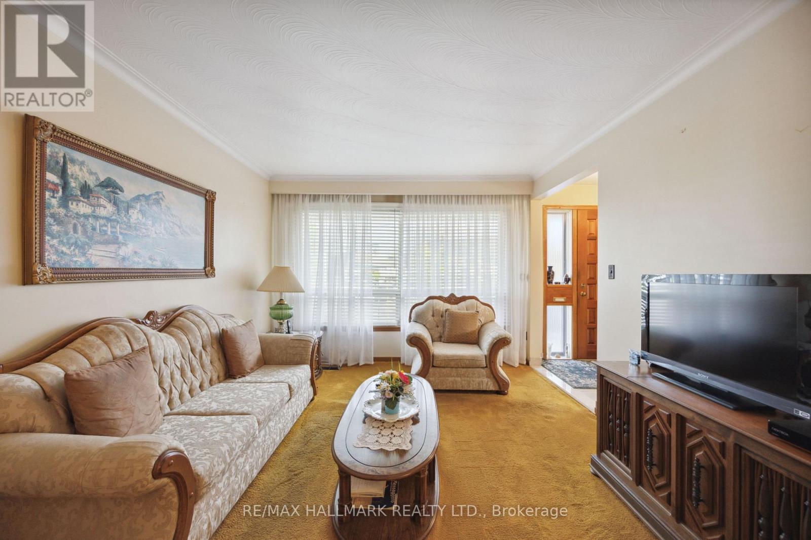 23 Lockington Court, Toronto, Ontario  M9M 2C4 - Photo 12 - W12496988