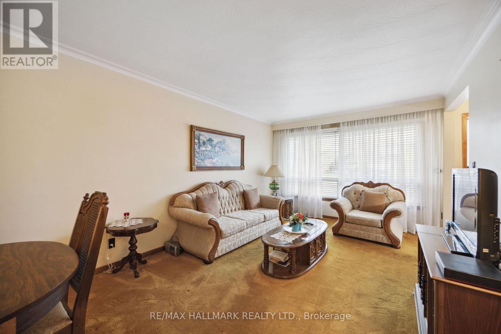 23 Lockington Court, Toronto, Ontario  M9M 2C4 - Photo 13 - W12496988