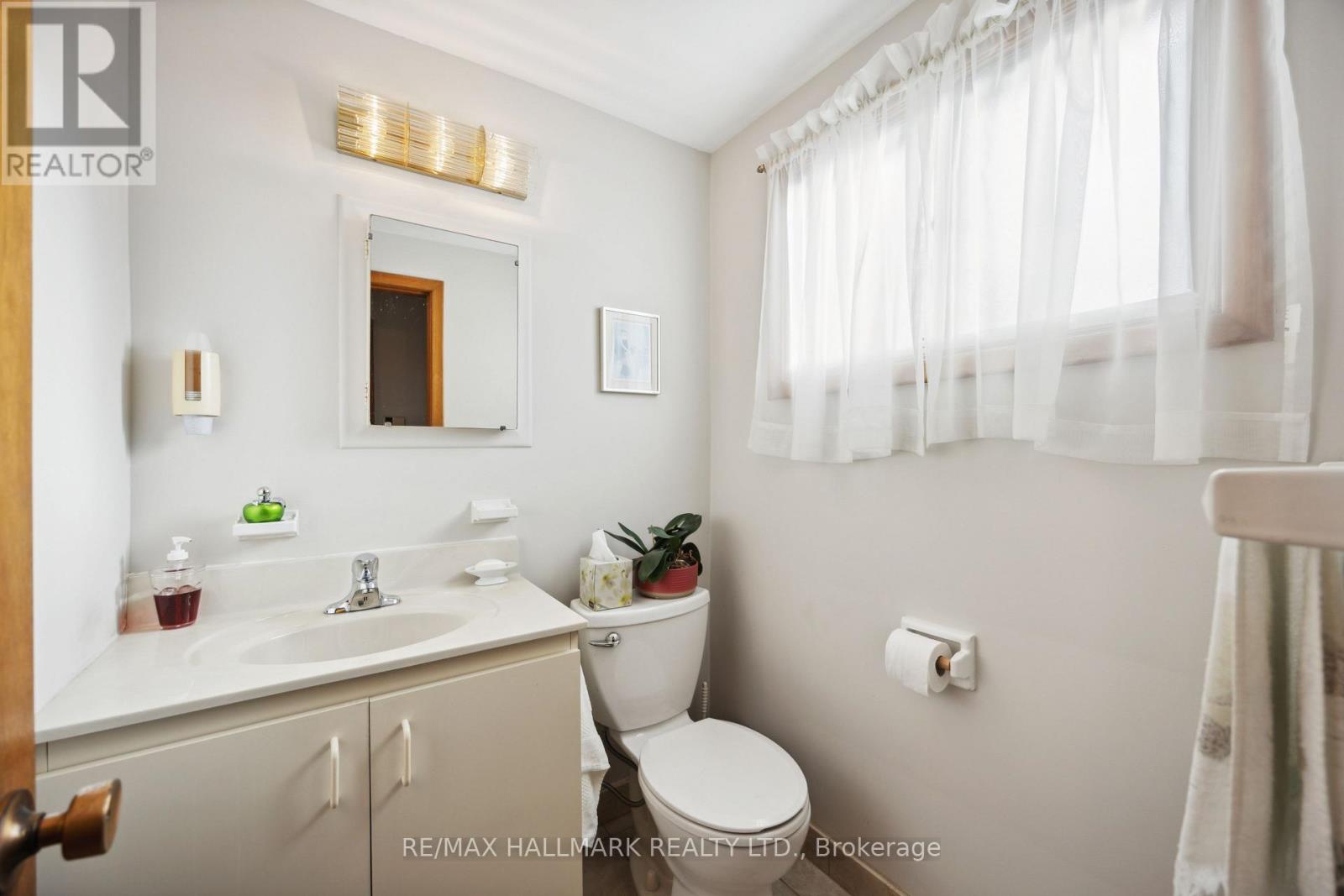 23 Lockington Court, Toronto, Ontario  M9M 2C4 - Photo 23 - W12496988