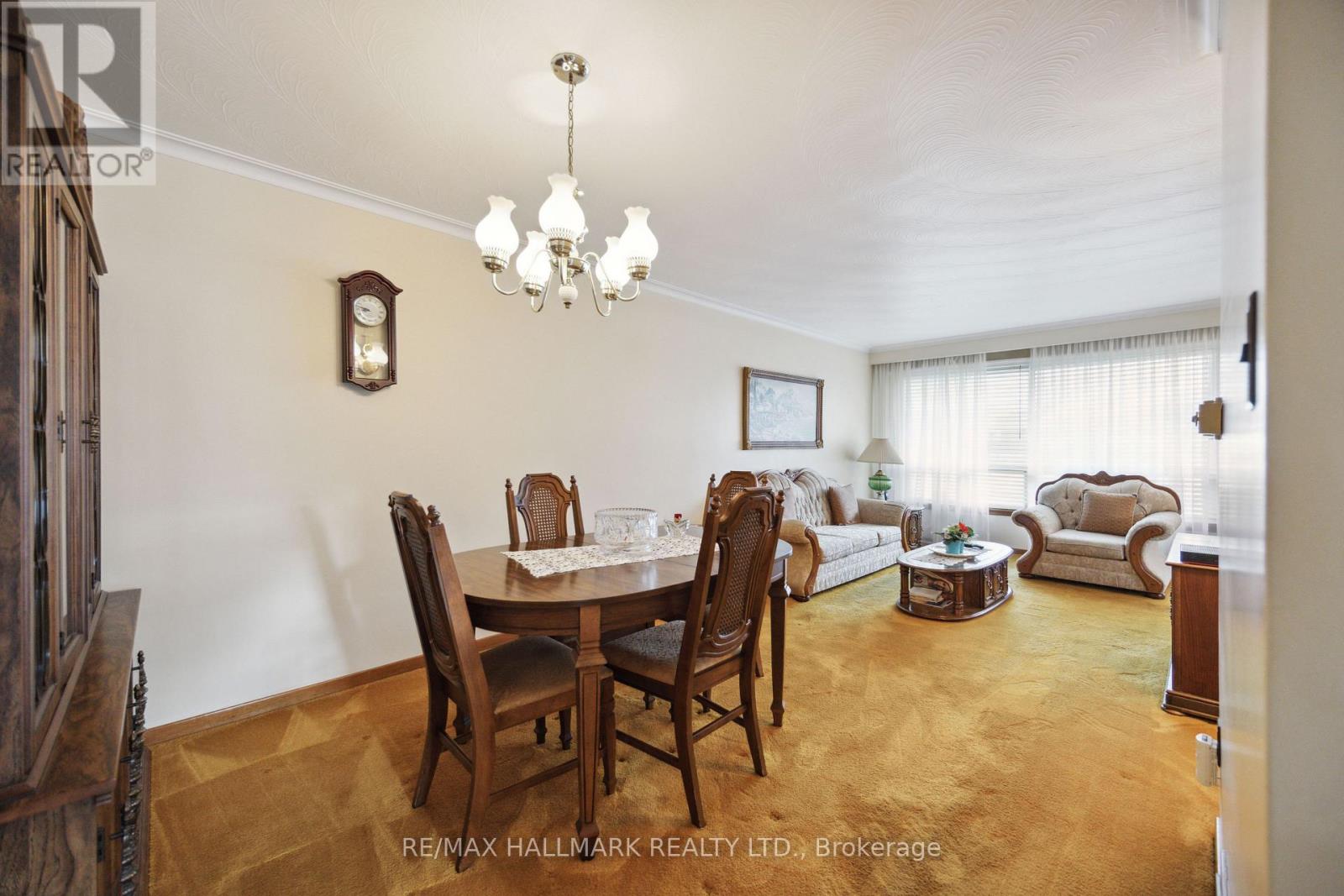 23 Lockington Court, Toronto, Ontario  M9M 2C4 - Photo 8 - W12496988