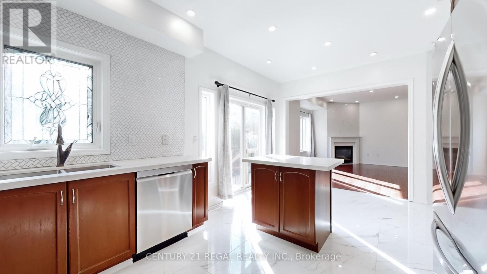 4274 Vivaldi Road, Burlington, Ontario  L7M 0N5 - Photo 15 - W12497030