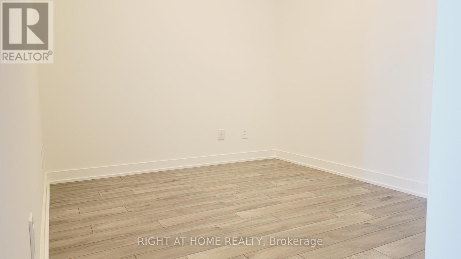 702 - 3079 Trafalgar Road, Oakville, Ontario  L6H 8C5 - Photo 7 - W12497040