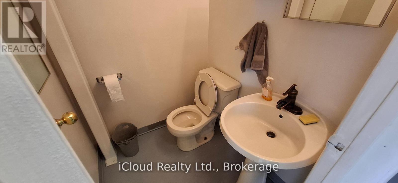 45 - 6033 Shawson Drive, Mississauga, Ontario  L5T 1H8 - Photo 6 - W12497090