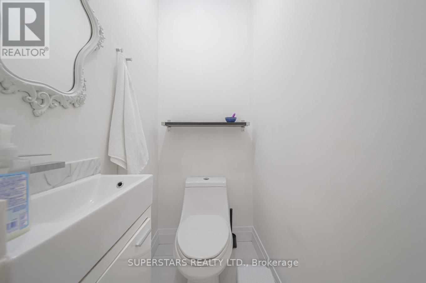 258 Weston Road, Toronto, Ontario  M6N 3P5 - Photo 10 - W12497096