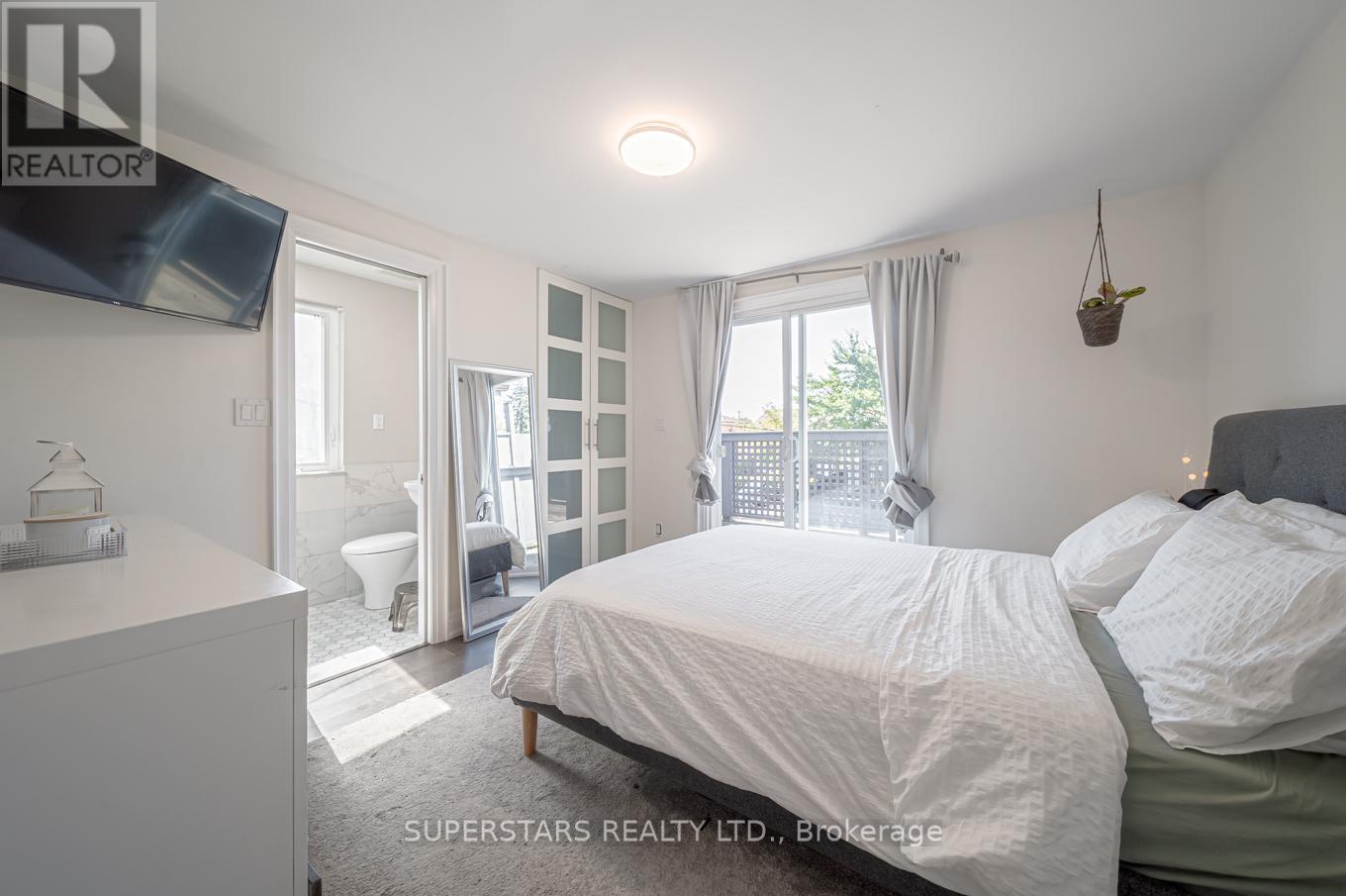 258 Weston Road, Toronto, Ontario  M6N 3P5 - Photo 12 - W12497096