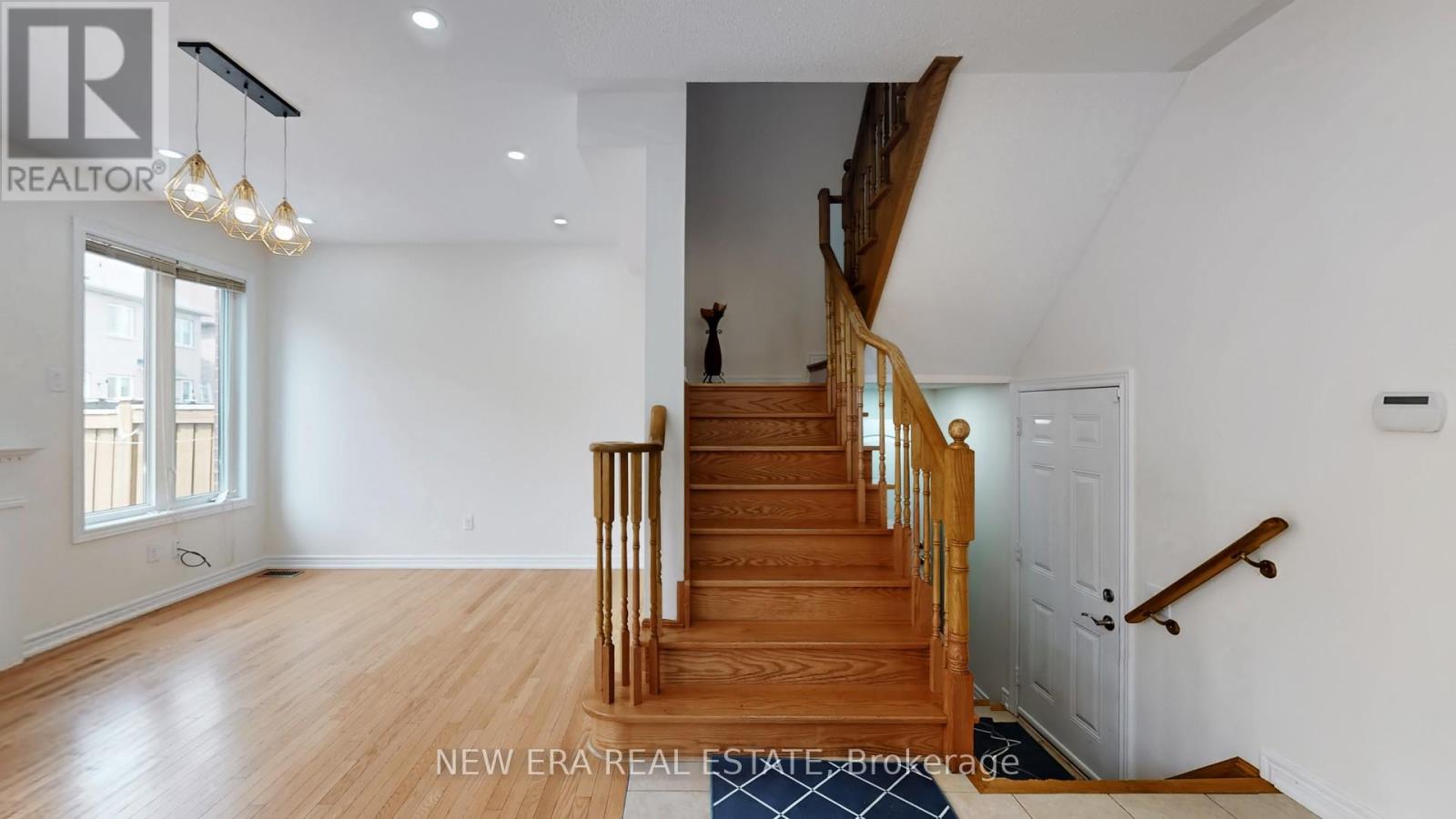 26 Openbay Gardens, Brampton, Ontario  L6R 0V4 - Photo 22 - W12497122