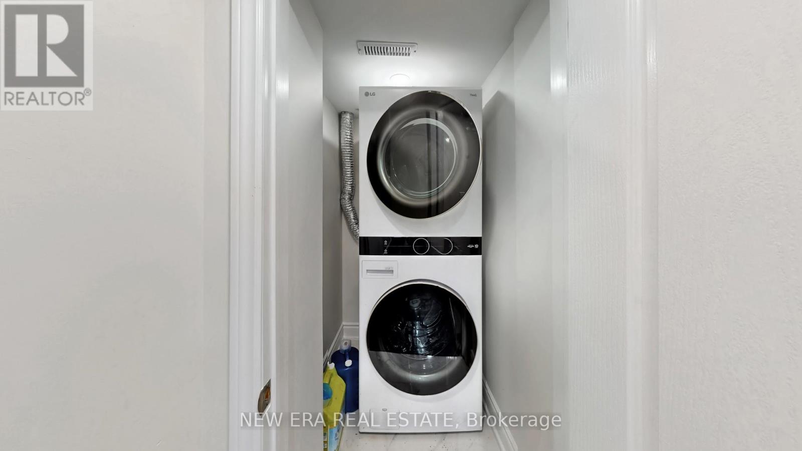 26 Openbay Gardens, Brampton, Ontario  L6R 0V4 - Photo 45 - W12497122