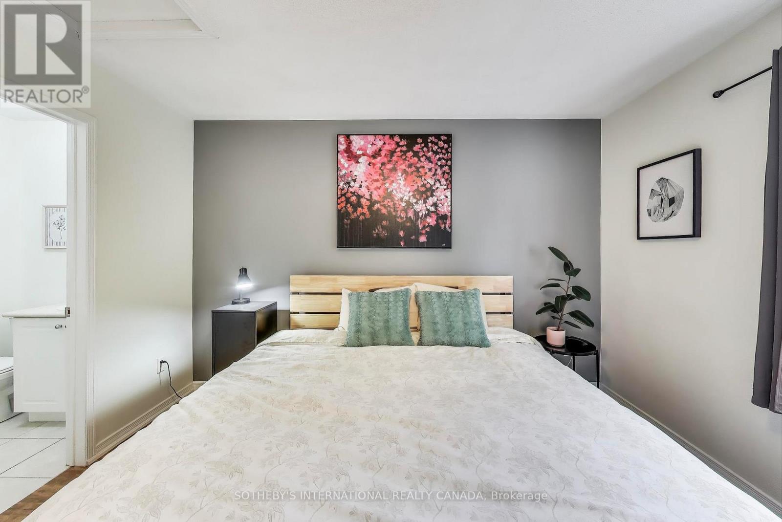 17 - 435 Hensall Circle, Mississauga, Ontario  L5A 4P1 - Photo 15 - W12497140