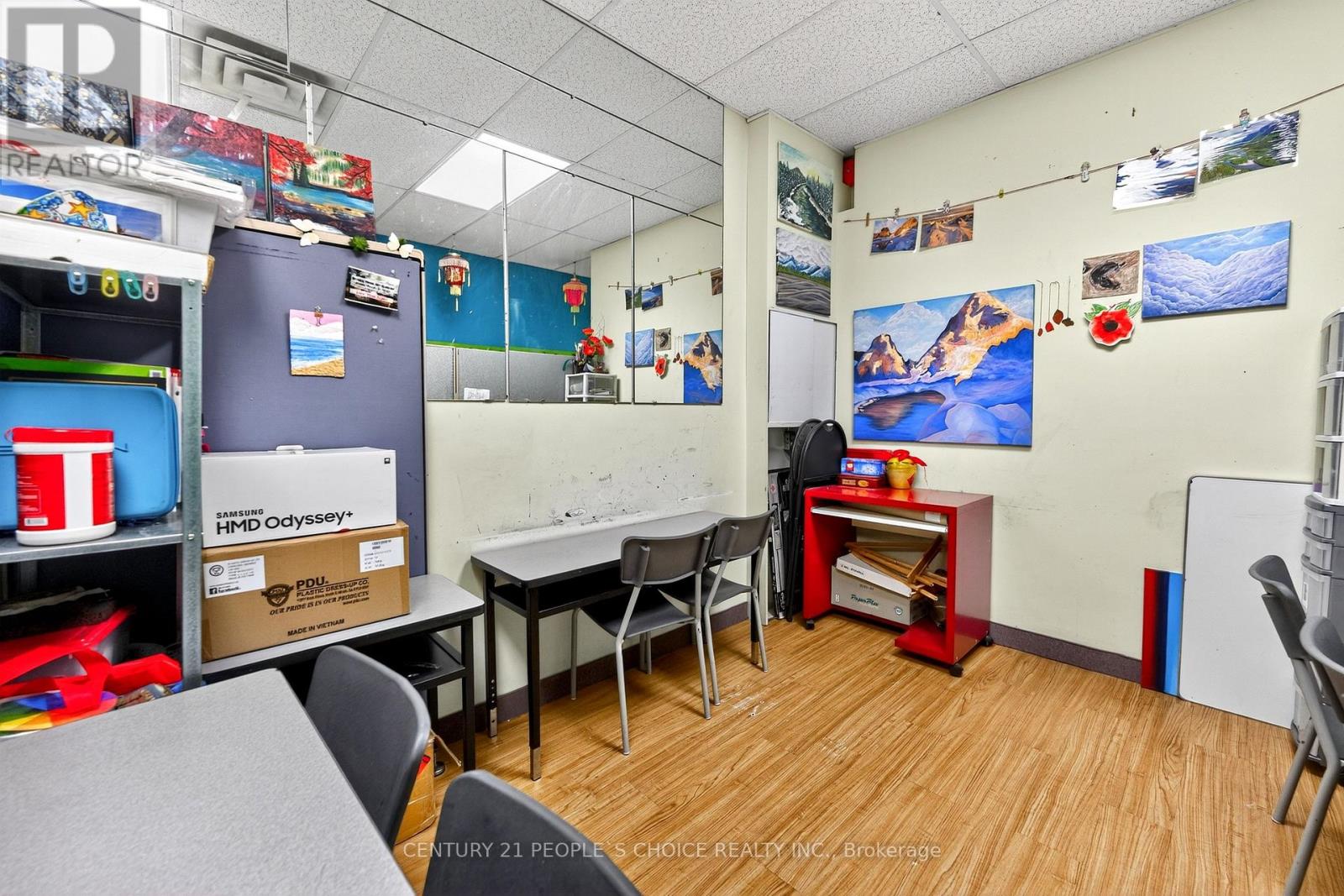 216 - 1550 S Gateway Road, Mississauga (Northeast), Ontario  L4W 5G6 - Photo 13 - W12497156