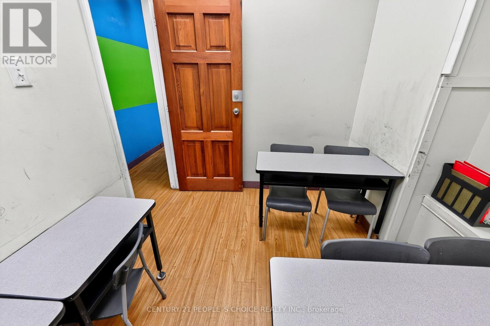 216 - 1550 S Gateway Road, Mississauga (Northeast), Ontario  L4W 5G6 - Photo 17 - W12497156