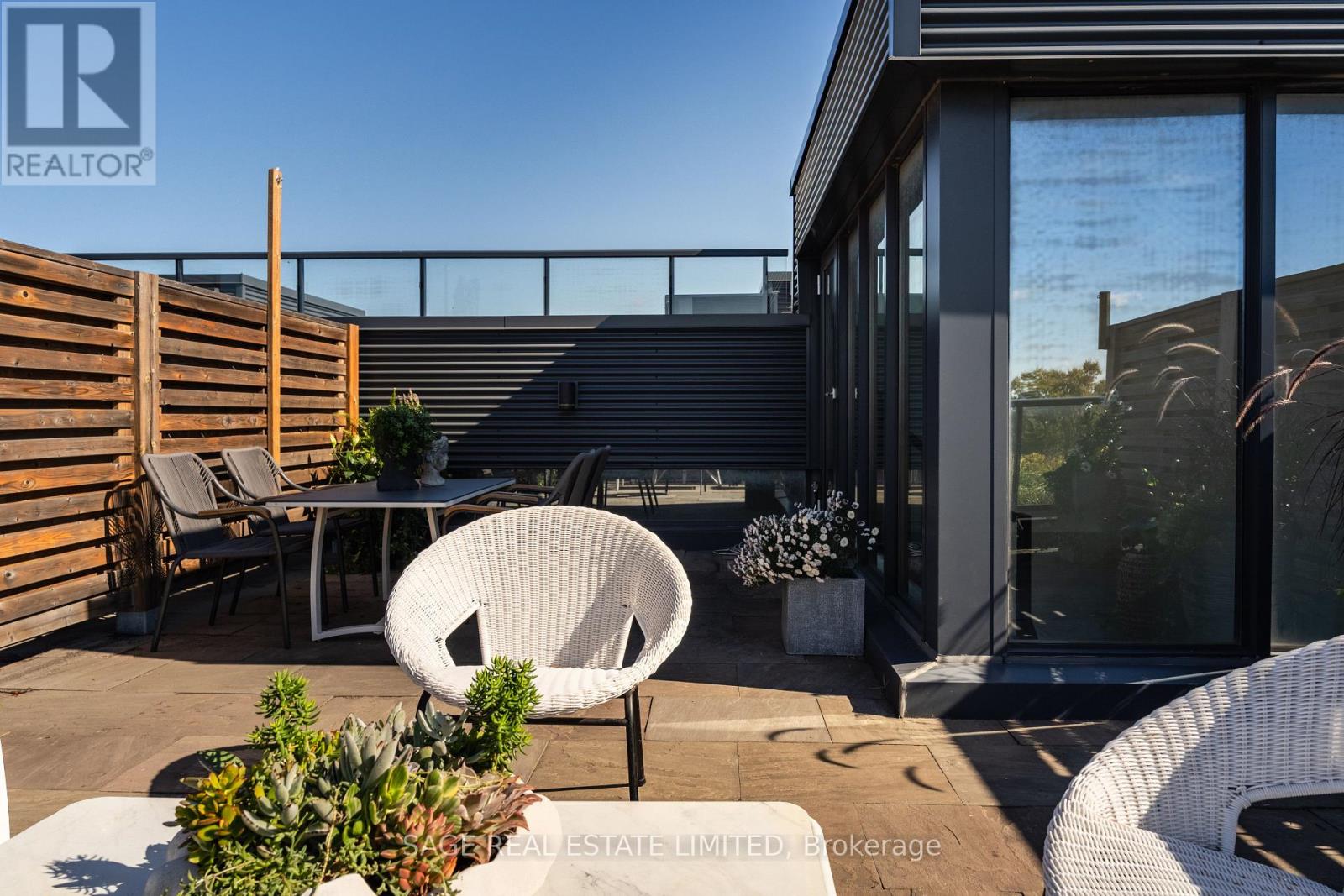 321 - 35 Wabash Avenue, Toronto, Ontario  M6R 0A9 - Photo 33 - W12497196