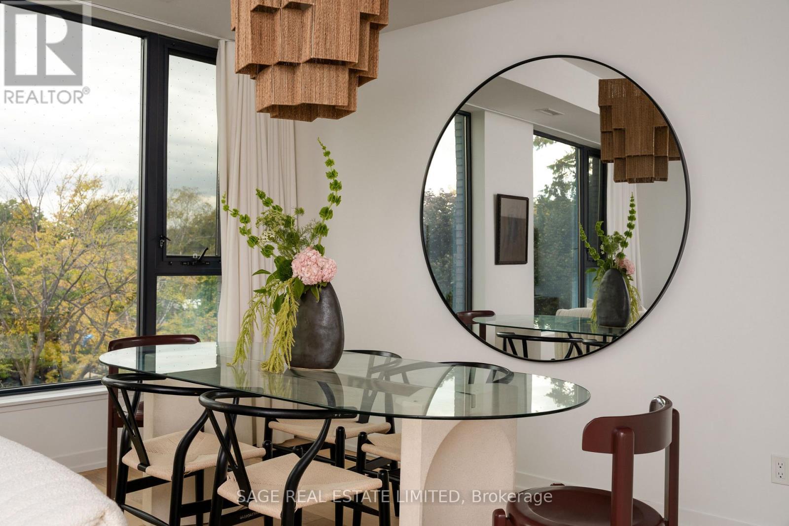 321 - 35 Wabash Avenue, Toronto, Ontario  M6R 0A9 - Photo 9 - W12497196