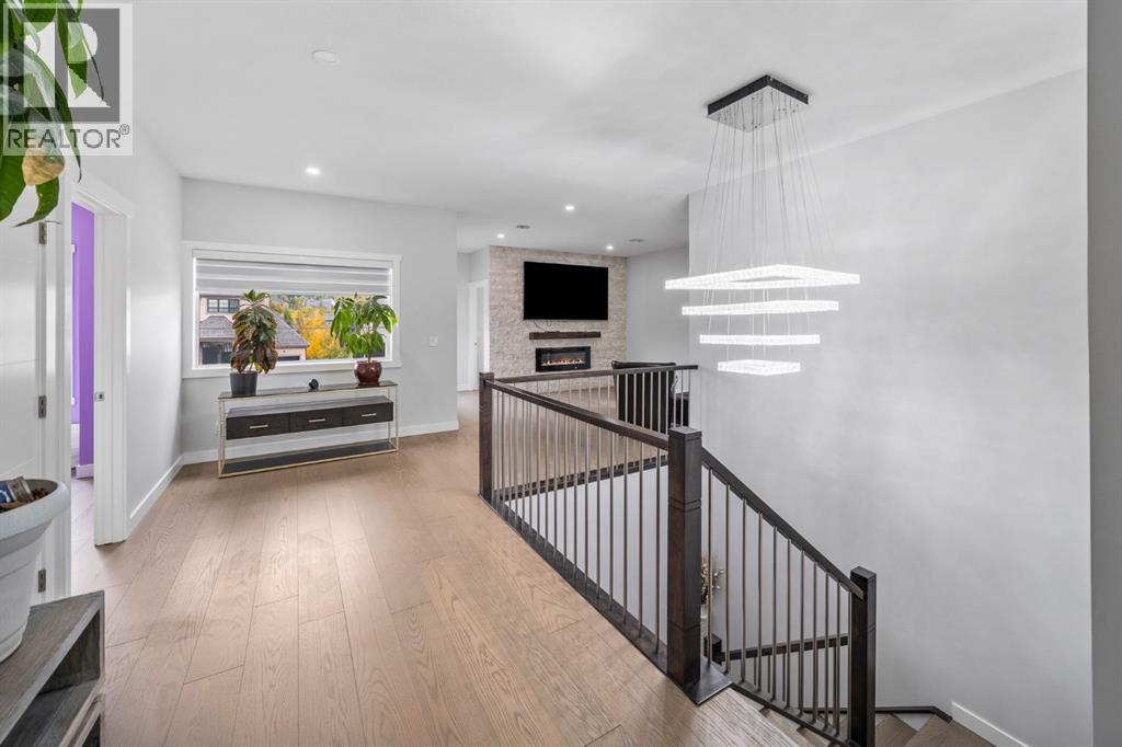 7 Mystic Ridge Way Sw, Calgary, Alberta  T3H 1S7 - Photo 23 - A2250424