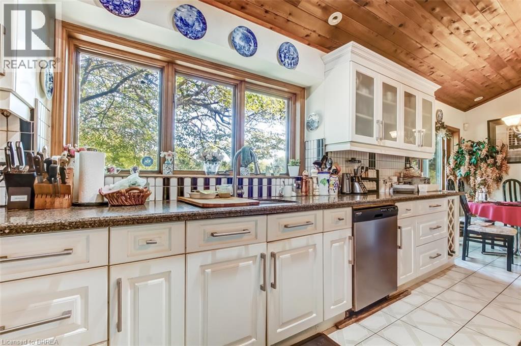 999 5 Concession W, Flamborough, Ontario  L9H 5E2 - Photo 18 - 40778644