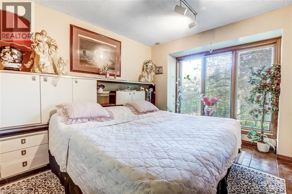 999 5 Concession W, Flamborough, Ontario  L9H 5E2 - Photo 26 - 40778644