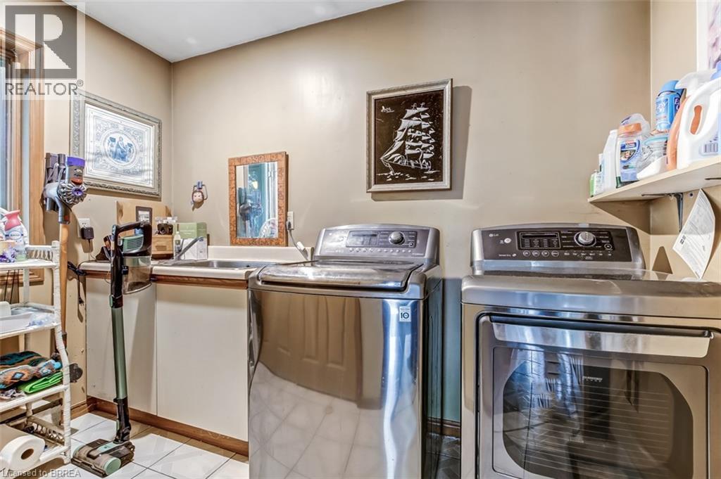 999 5 Concession W, Flamborough, Ontario  L9H 5E2 - Photo 29 - 40778644