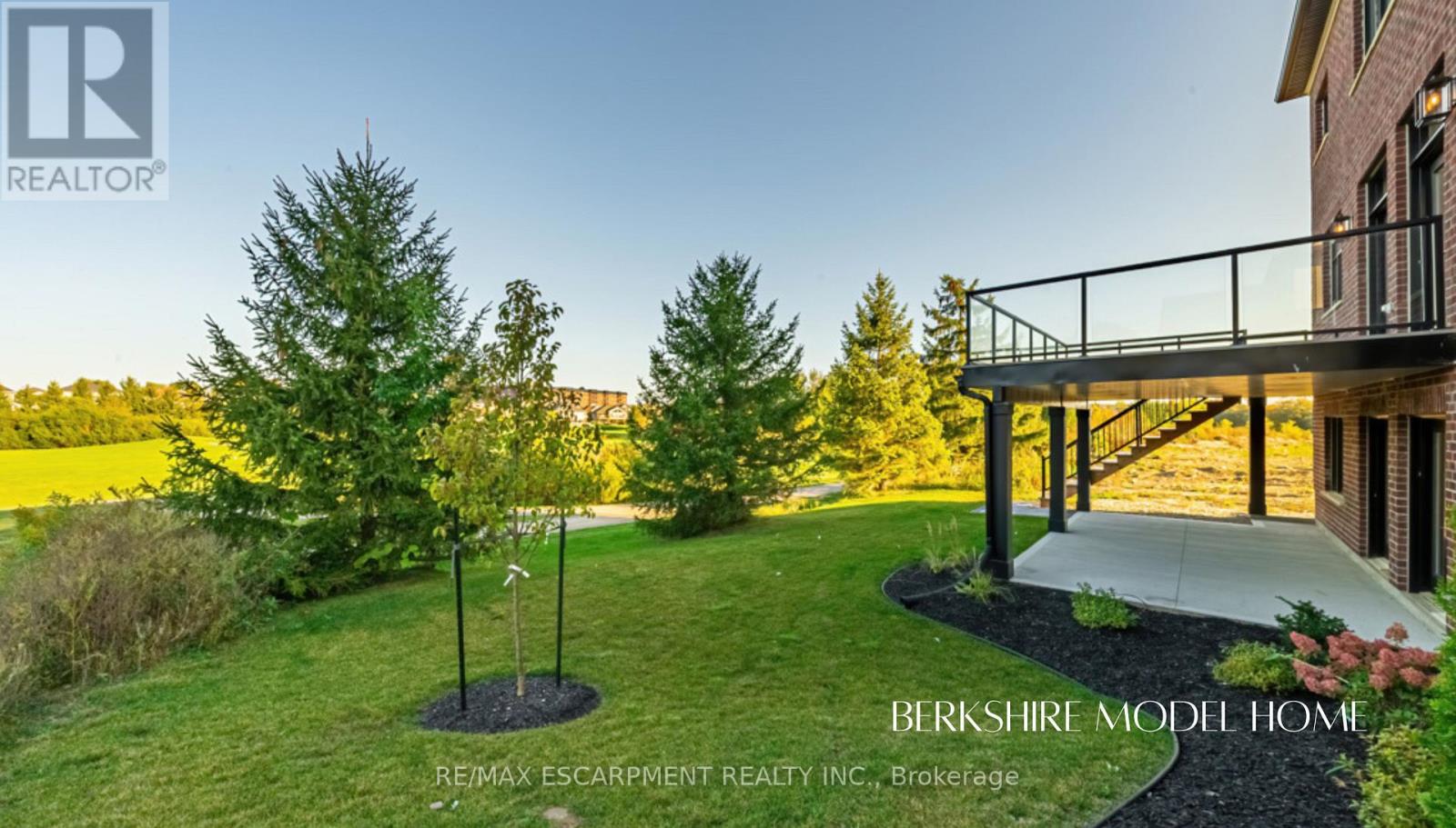 451 Masters Drive, Woodstock, Ontario  N4T 0L2 - Photo 18 - X12497004