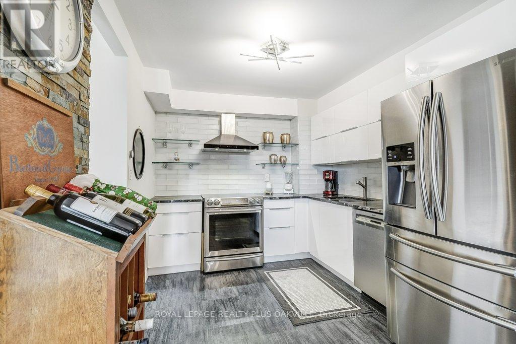 515 - 500 Green Road, Hamilton, Ontario  L8E 3M6 - Photo 19 - X12497054