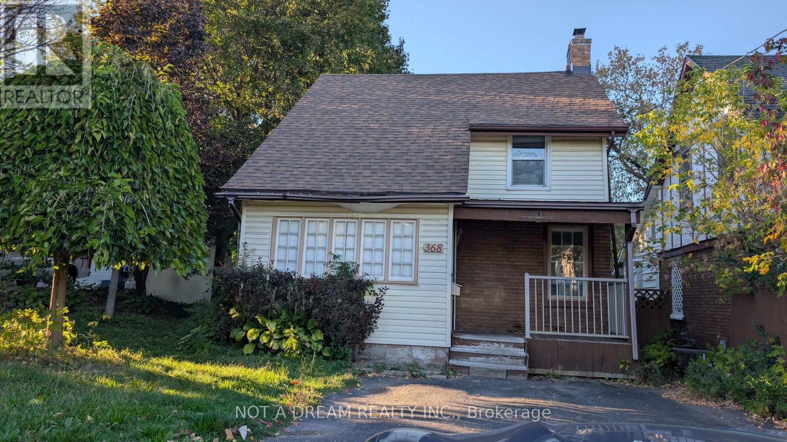 368 Victoria Street S, Kitchener, Ontario  N2M 3A5 - Photo 2 - X12497154